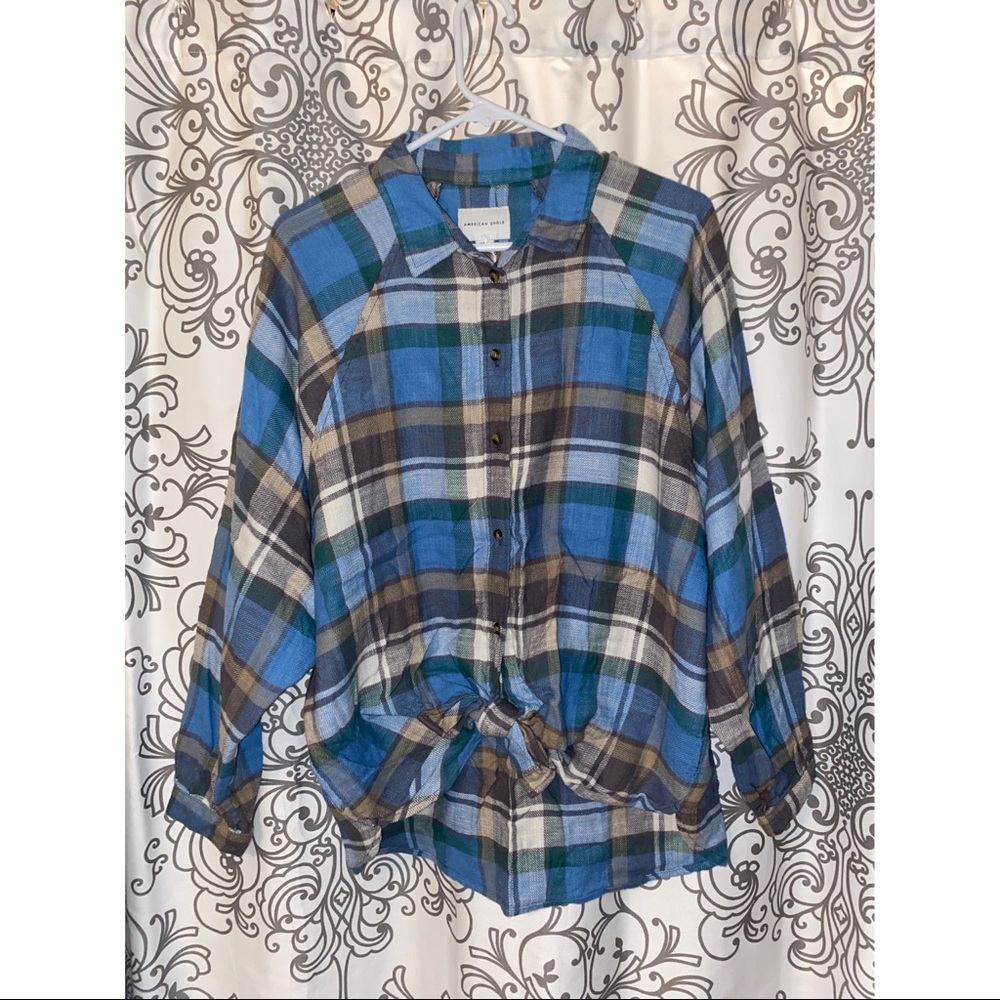 American Eagle blue tie front flannel